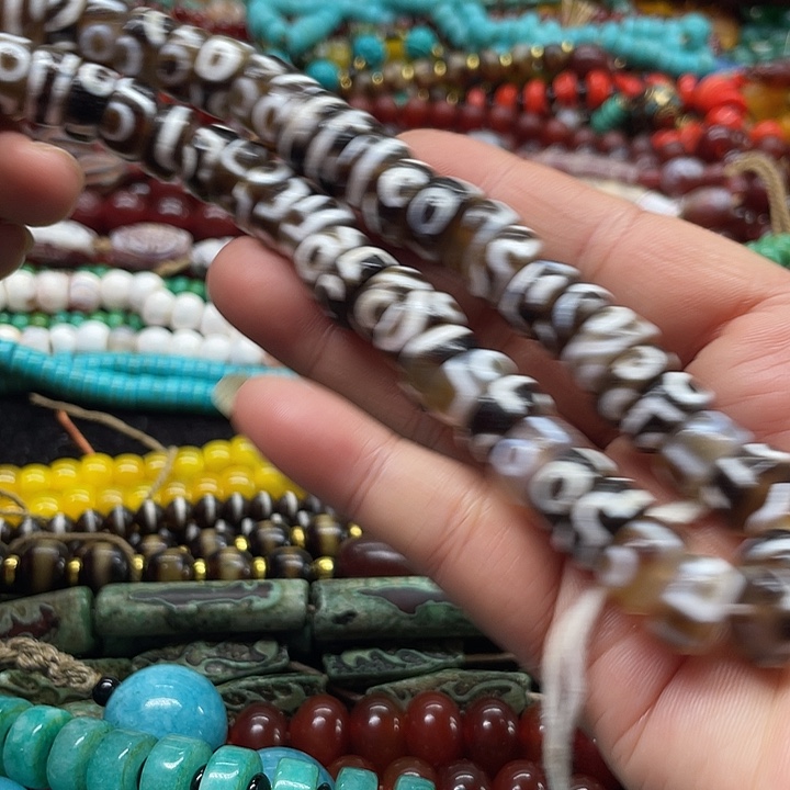 六***耳玛瑙/玉髓未镶嵌颈饰