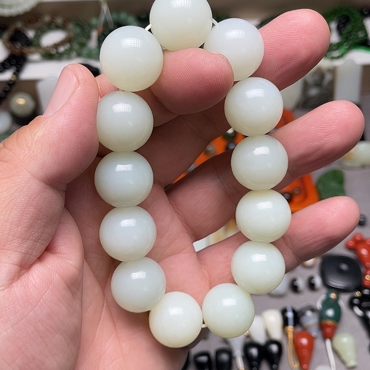 和田玉未镶嵌手链