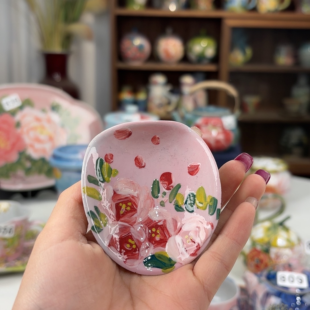 瓷片哈哈哈哈哈哈哈哈哈哈恍恍惚惚