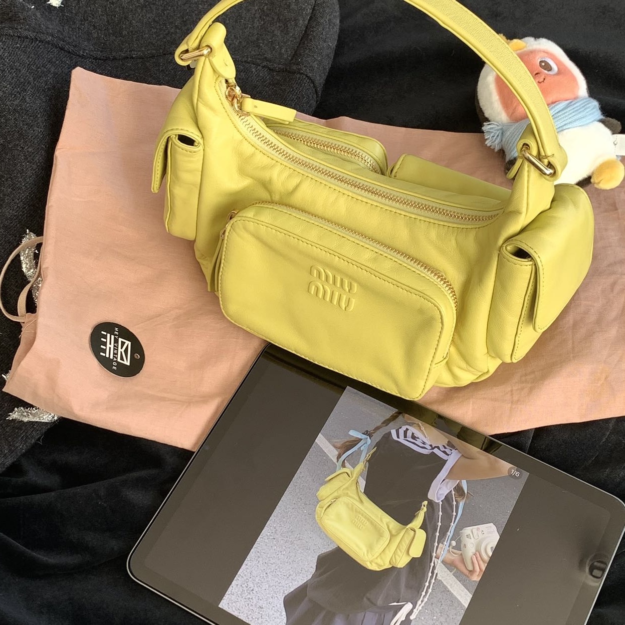 95新 MIU MIU/缪缪 代卖服务！柠檬黄机车hobo包 18853137