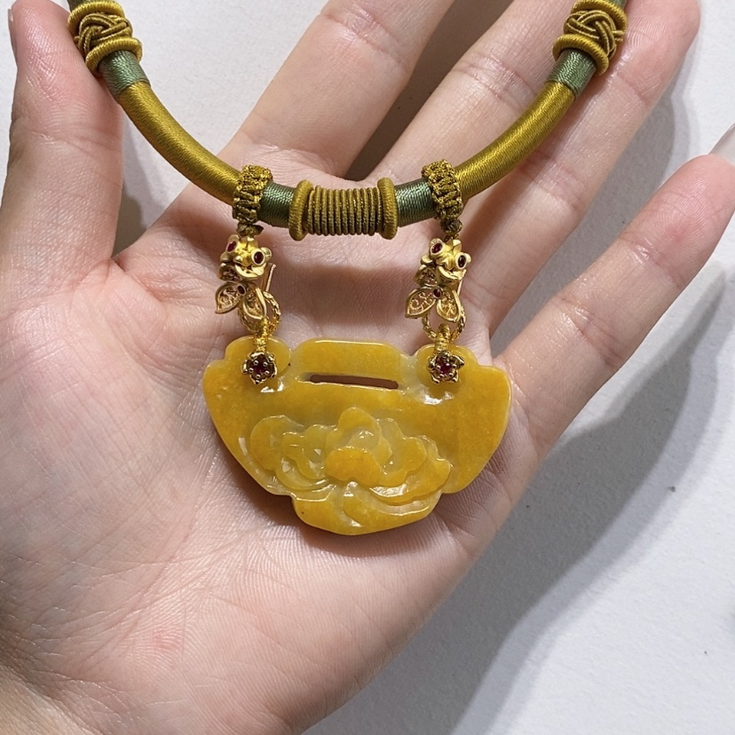 【闪购商品】颈饰未镶嵌翡翠