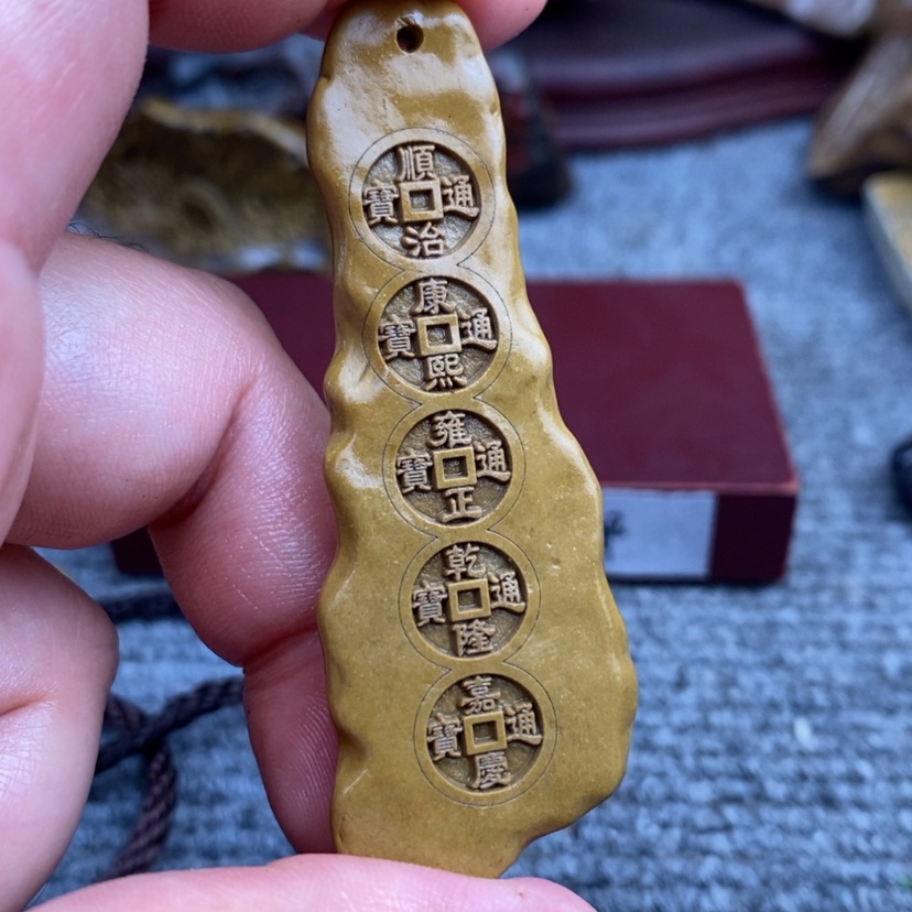 【闪购商品】原石雕刻手把件