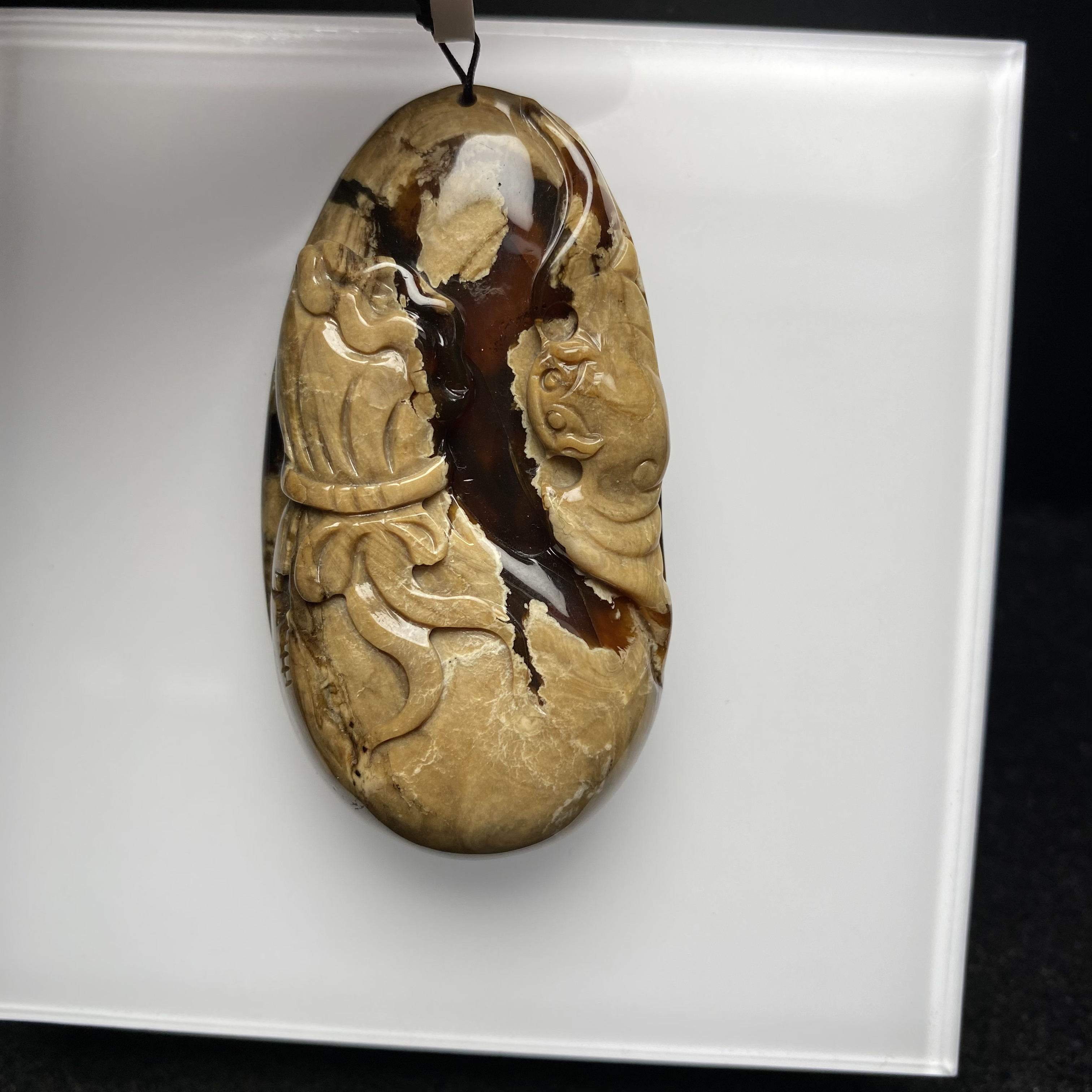 2-8天然缅甸琥珀溶洞钱袋吊坠18.3g