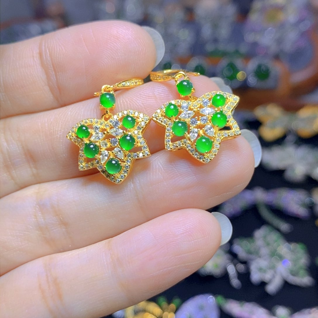 翡翠颈饰银S925镶嵌天然翡翠