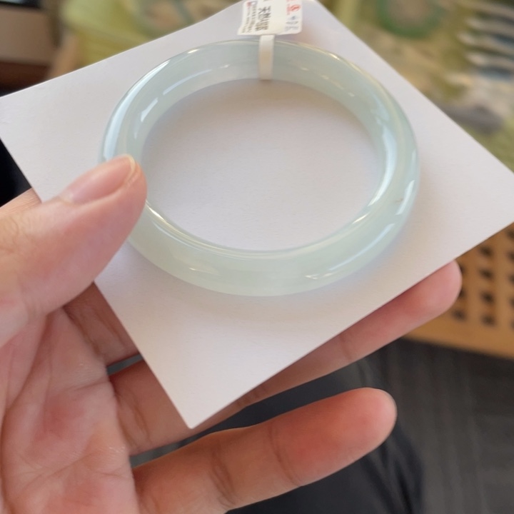翡翠手镯未镶嵌天然缅甸a货翡翠手镯