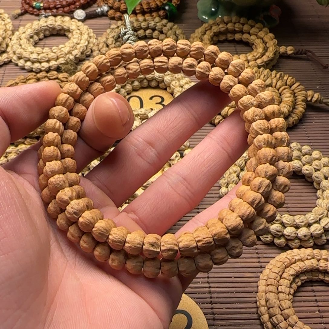 y***咩吊坠柏香籽/百香籽