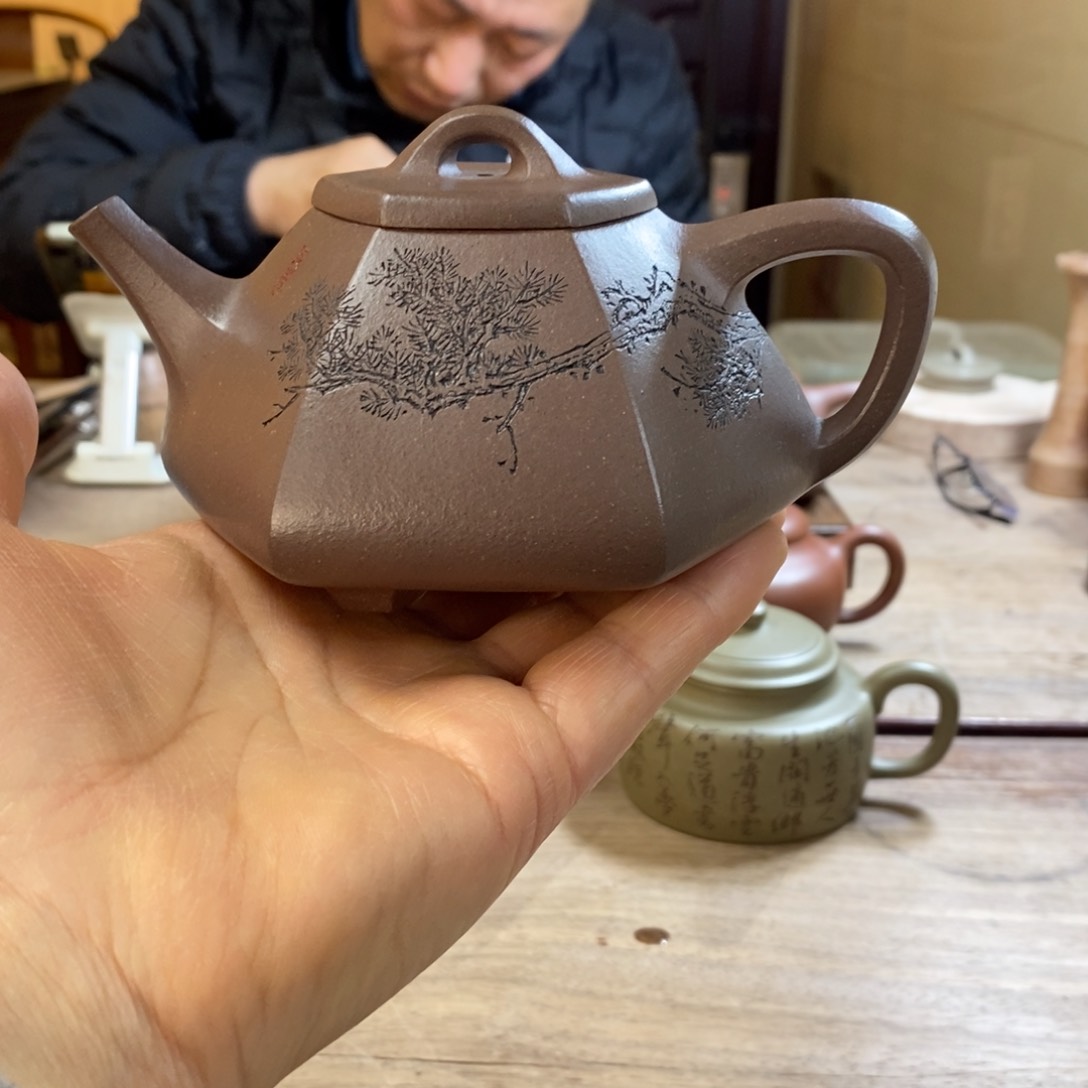 紫砂壶路****沙皮青六方子冶壶