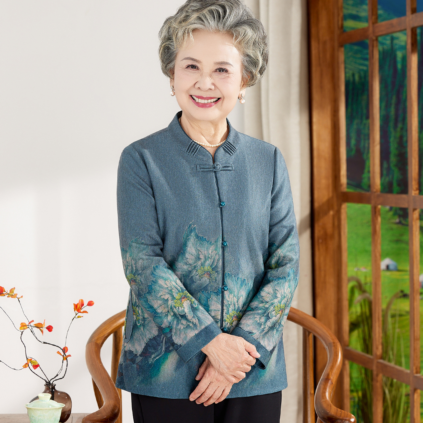 中老年人秋装女奶奶长袖衬衫60岁70中老年妈妈洋气老太太薄款外套