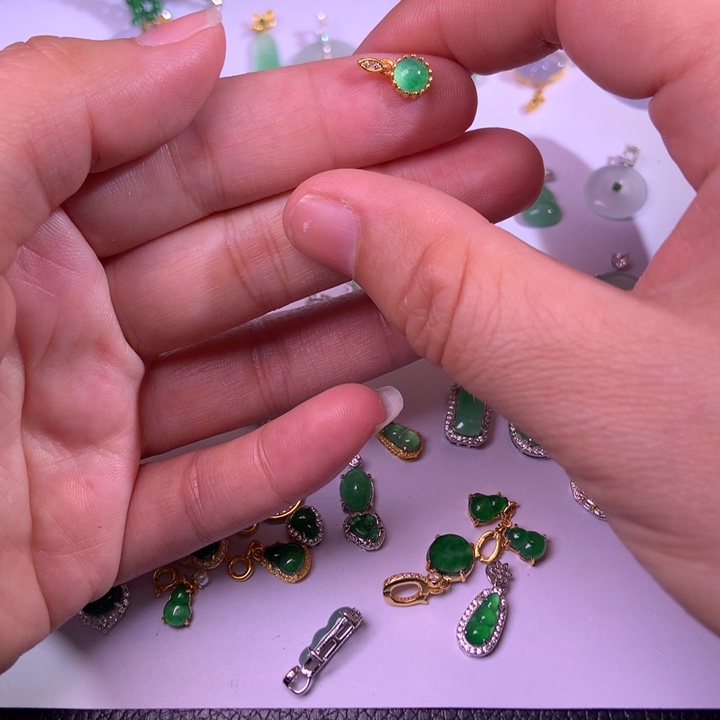 翡翠银S925镶嵌颈饰