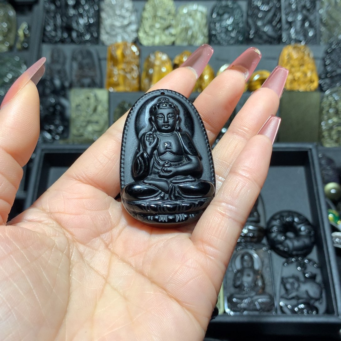 黑曜岩吊坠(赠链)未镶嵌雨**?