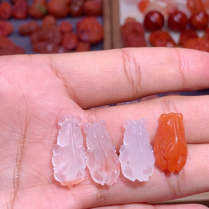 亮***晶南红玛瑙未镶嵌南红1111