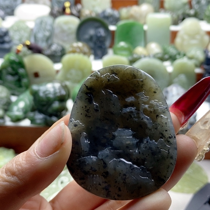 和田玉颈饰未镶嵌