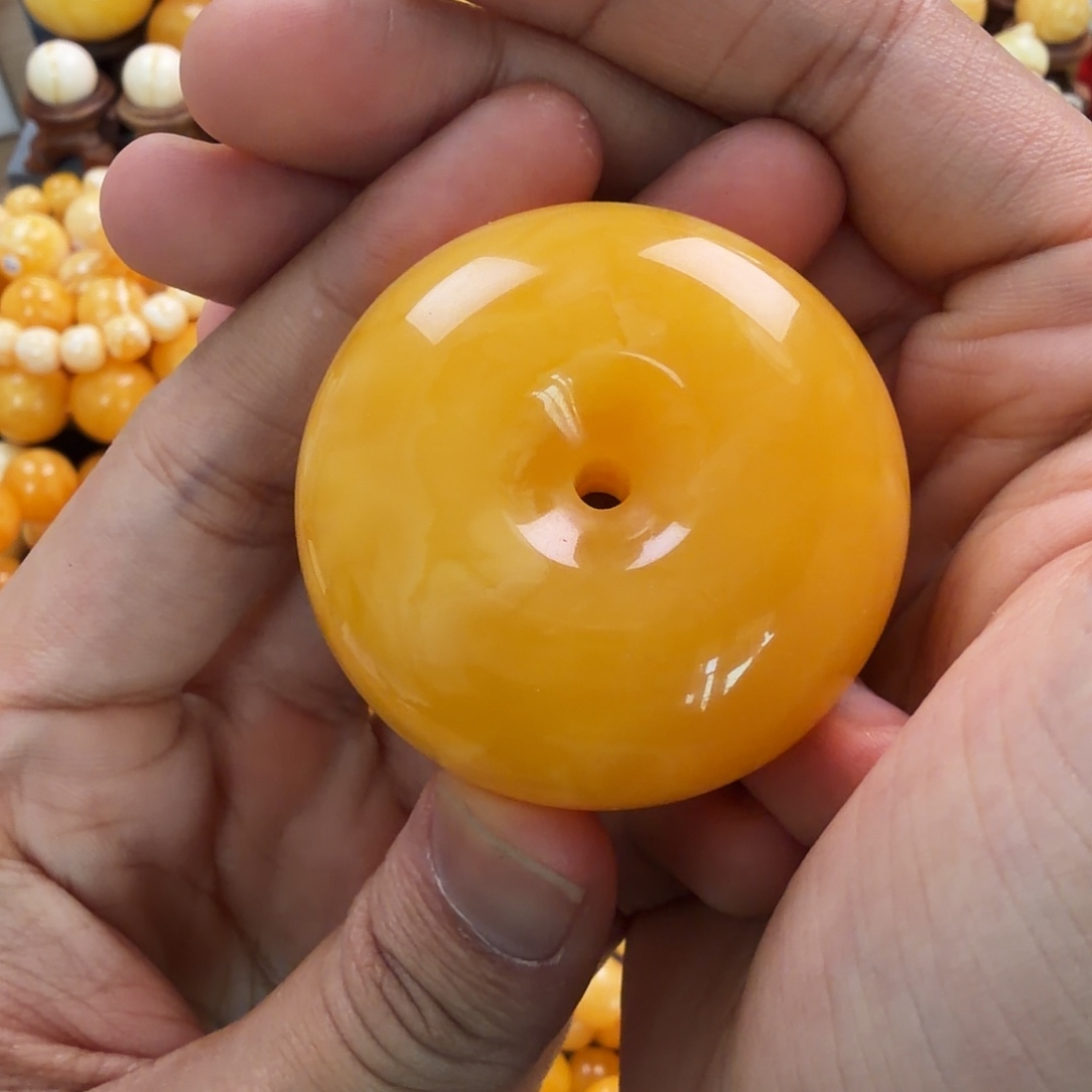 琥珀未镶嵌珠宝奇石37g