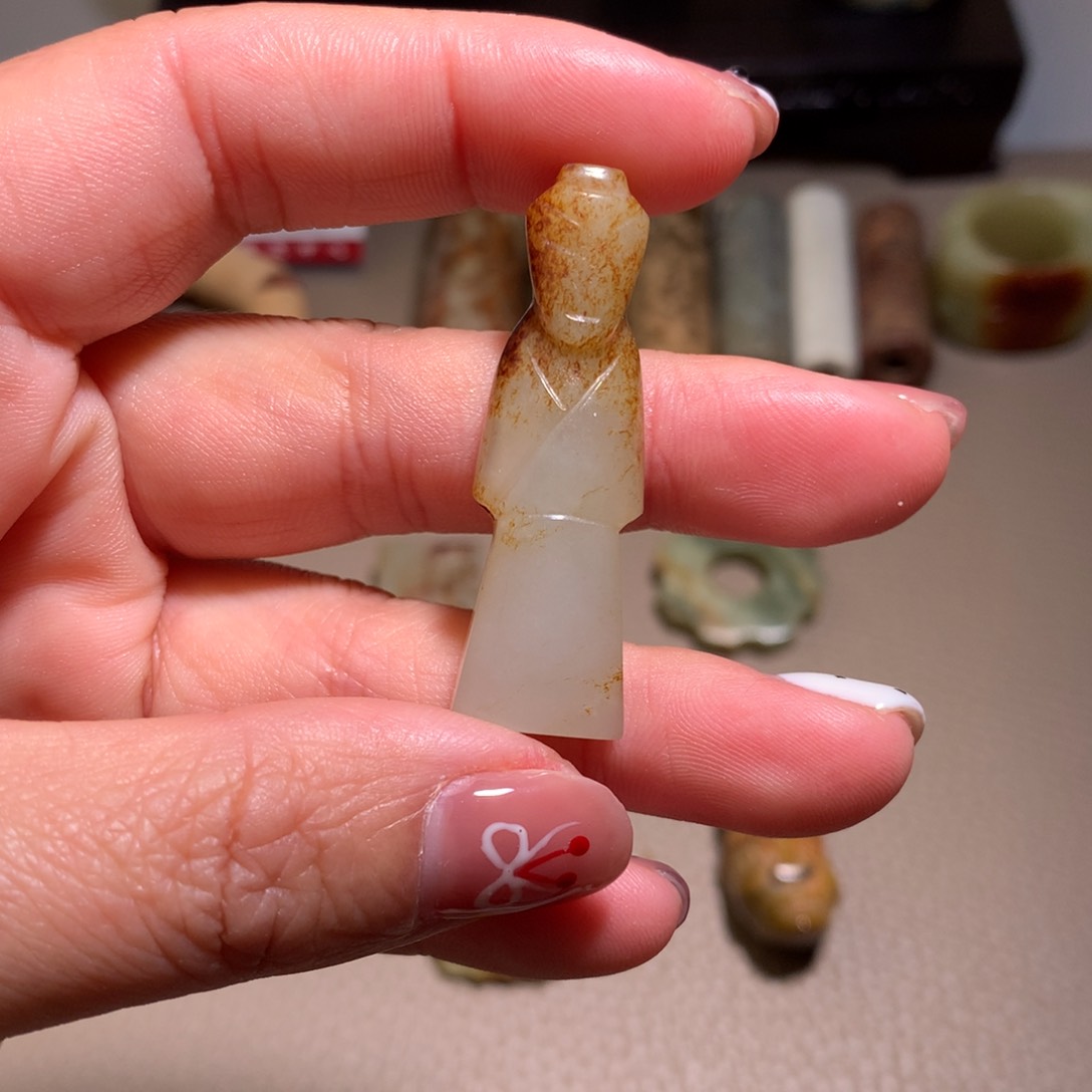 和田玉（糖玉）颈饰未镶嵌观***间