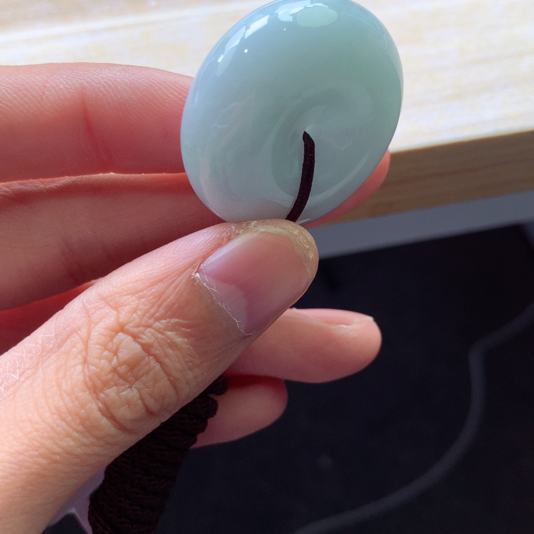 翡翠颈饰未镶嵌吊坠