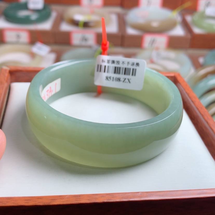 【闪购商品】和田玉手镯未镶嵌55.3