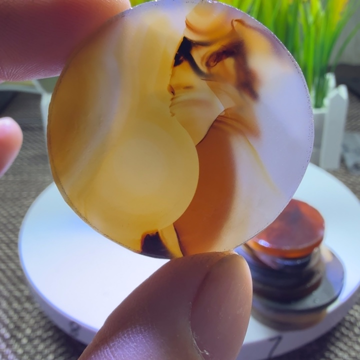 玉***鹿未镶嵌摆件玛瑙/玉髓