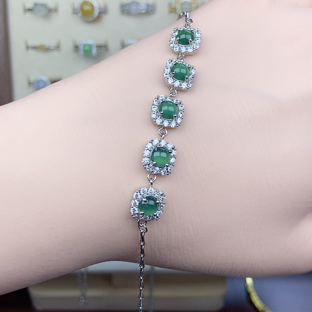 翡翠未镶嵌手链绿