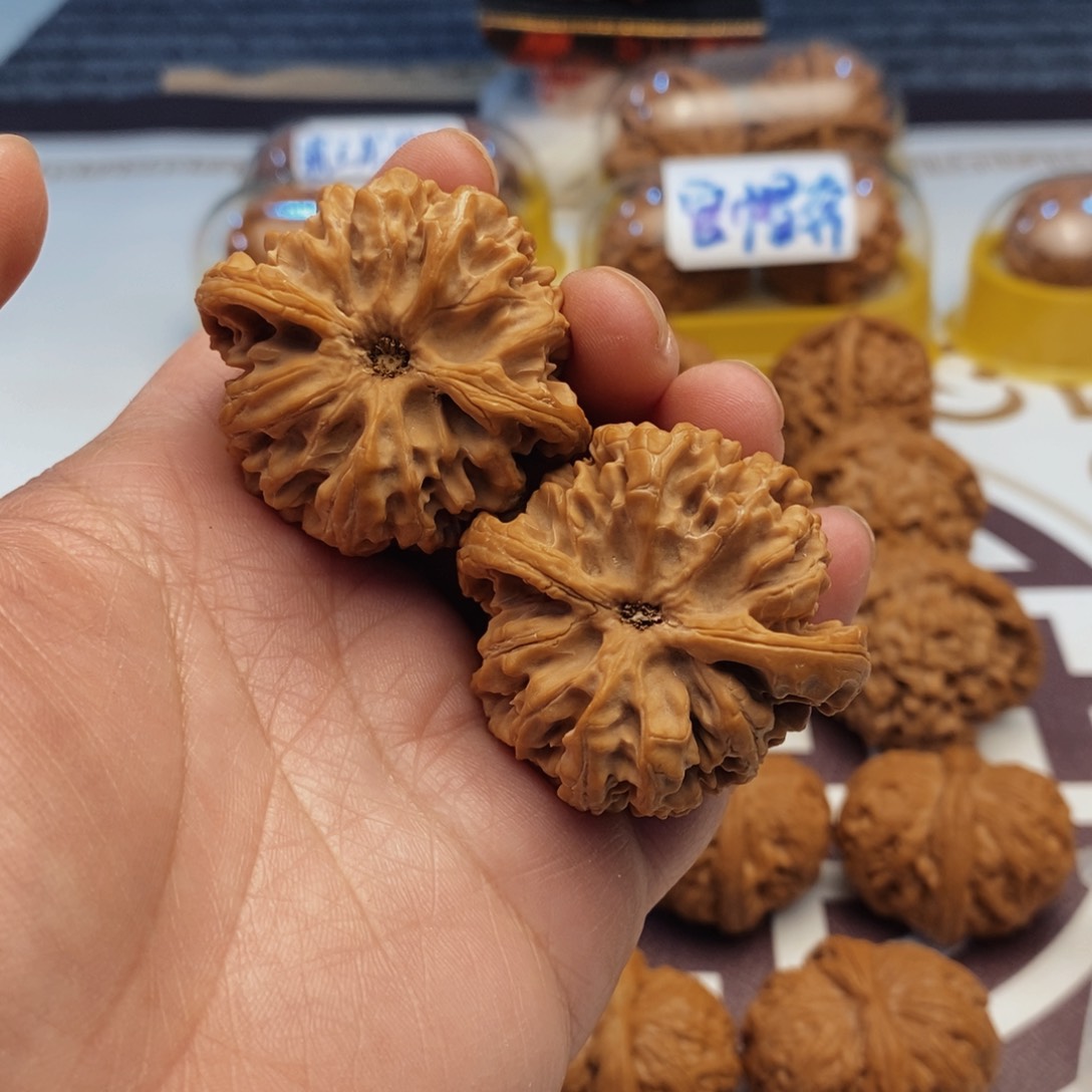 文玩核桃吊坠苹果园44尺