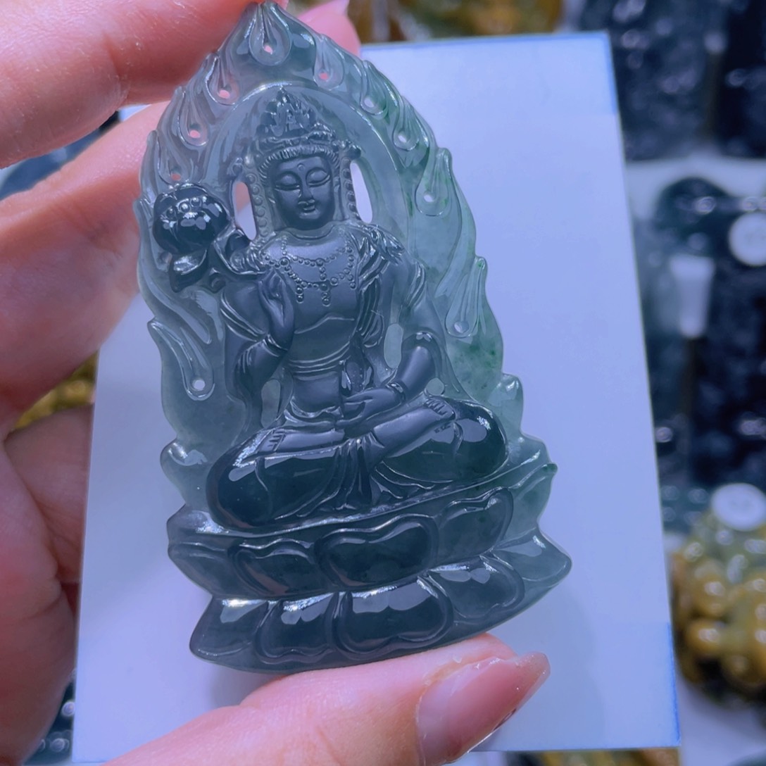 翡翠颈饰未镶嵌舒*眉