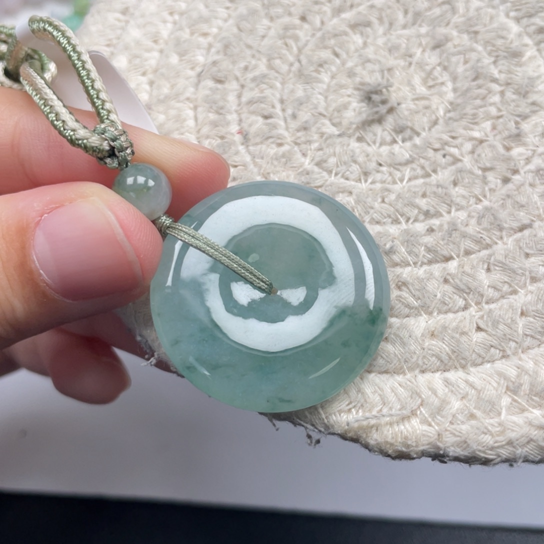 翡翠未镶嵌颈饰天然A货缅甸翡翠