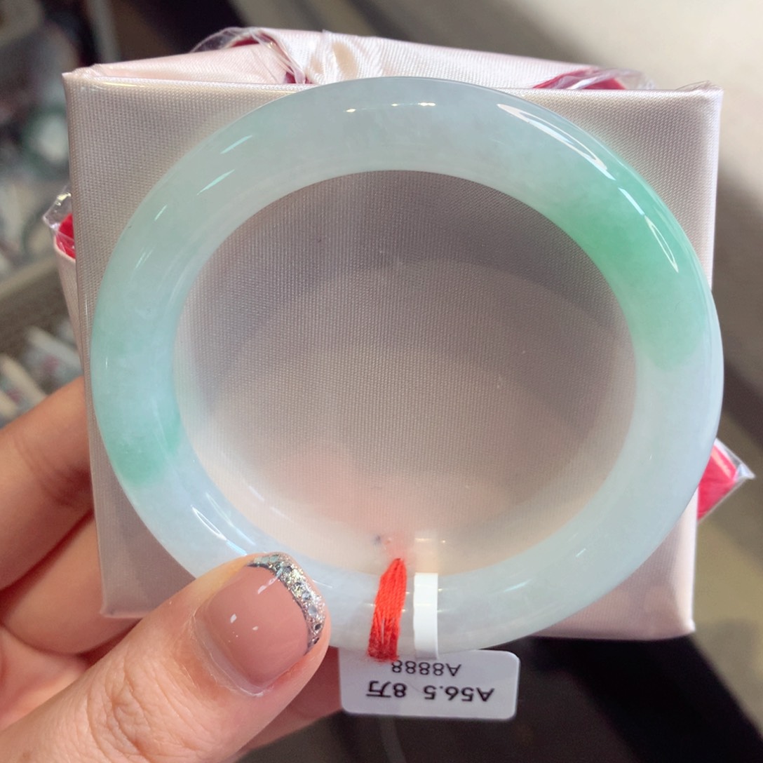 翡翠手镯未镶嵌22圆条77