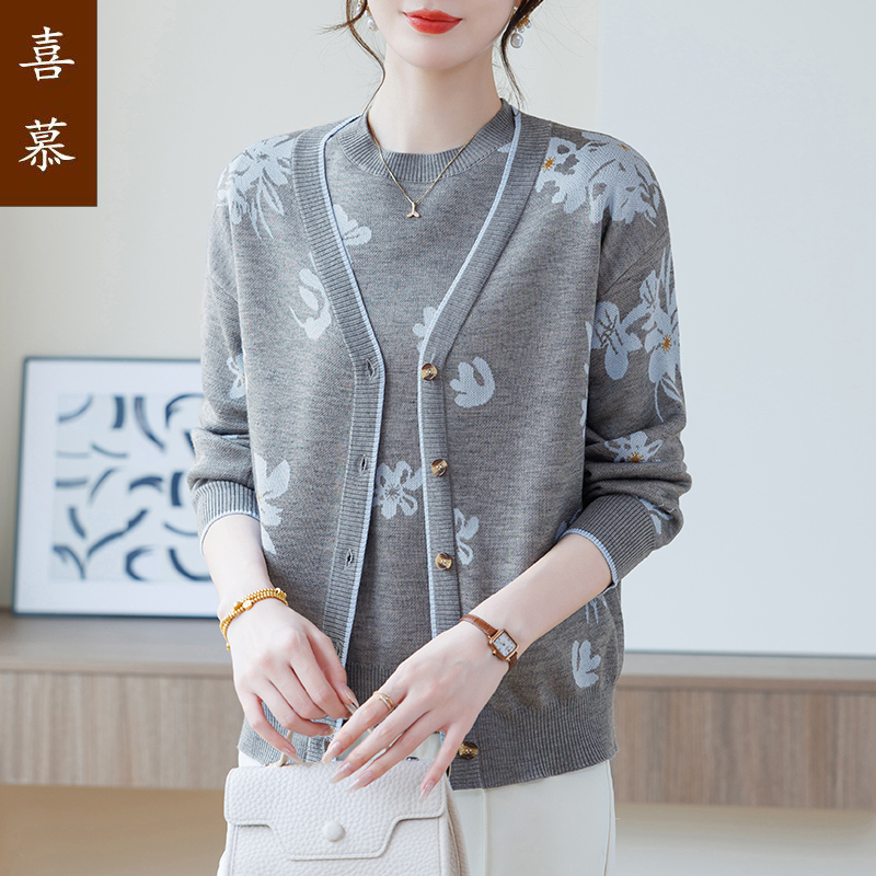 2025秋装新款中老年妈妈时尚针织毛衣气质妈妈套装两件套针织上衣