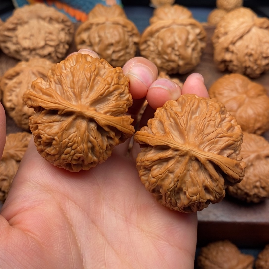 文玩核桃把件42.5精品圆球苹果园