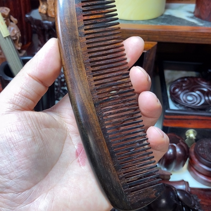 交趾黄檀（大红酸枝）梳子