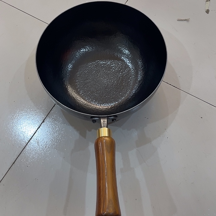 沐***！熟铁26奶锅微瑕特价不退不换