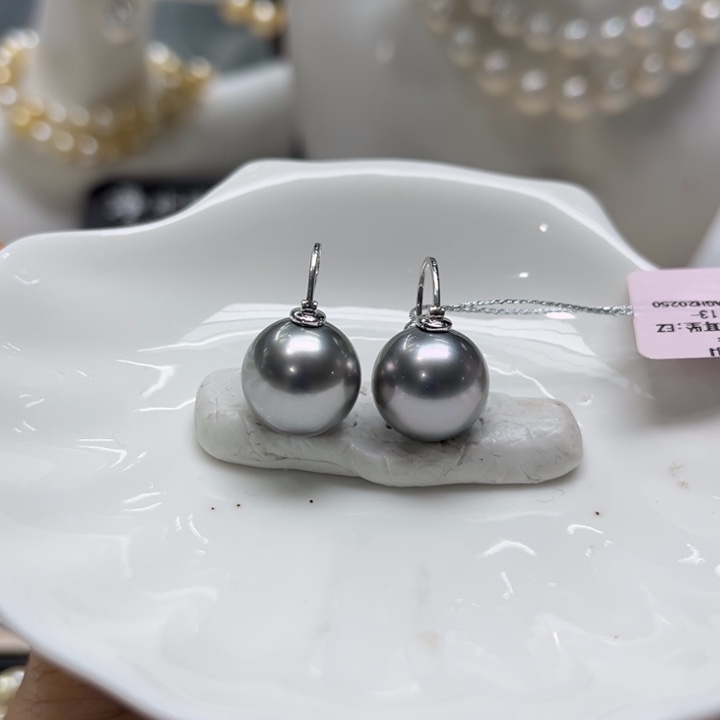 18K金镶嵌海水珍珠耳饰13-14mm黑珍珠