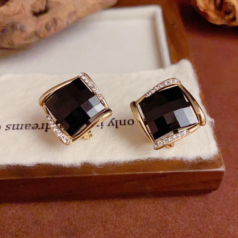 铜合金玻璃耳饰 高级感气质黑色锆石菱形耳钉时尚个性小众耳饰