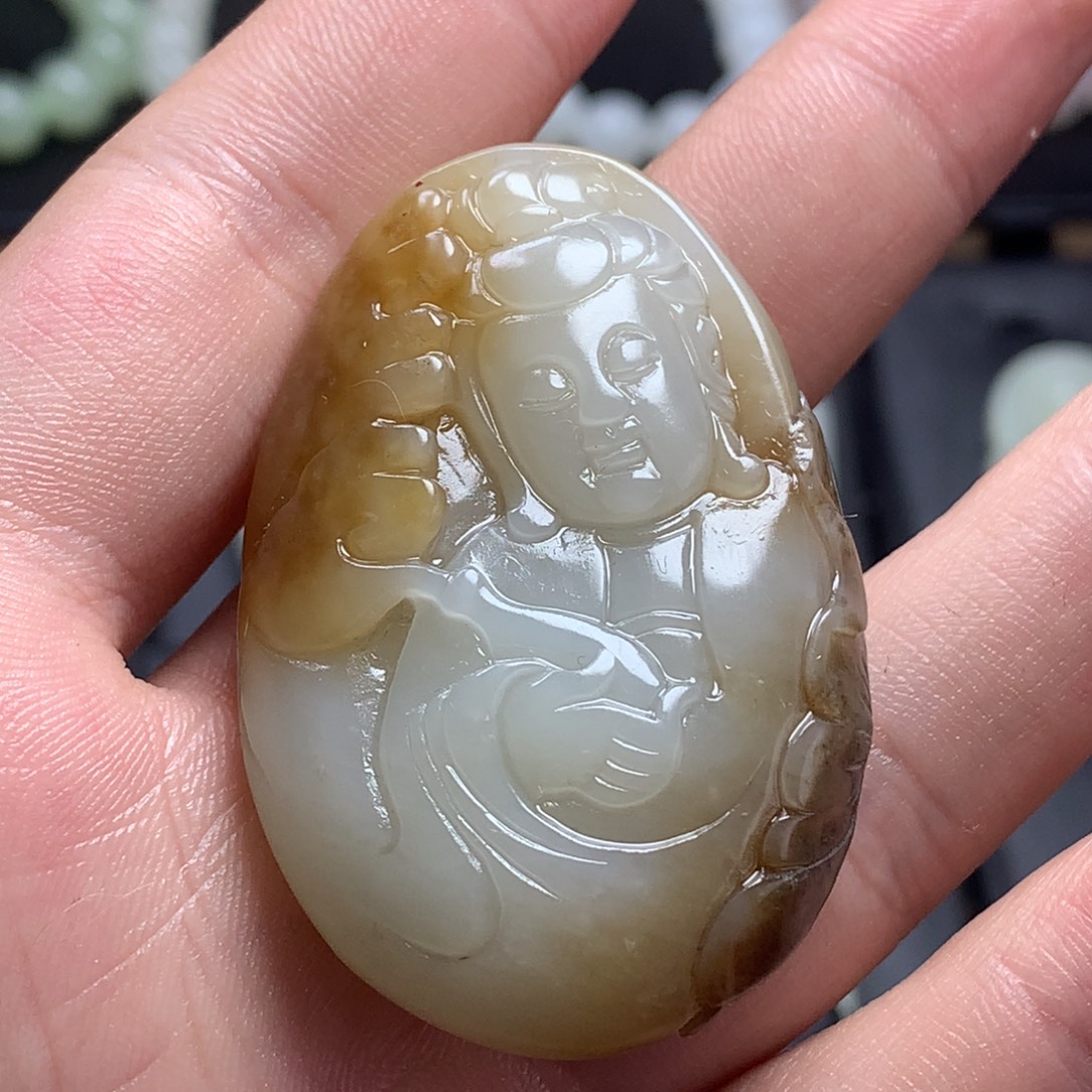 和田玉未镶嵌颈饰