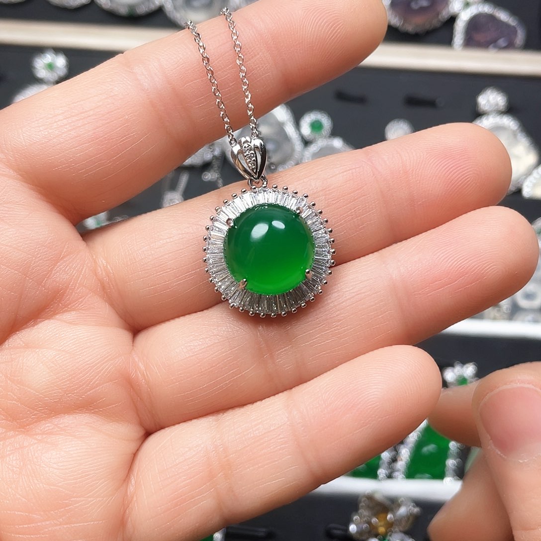 玛瑙/玉髓颈饰合金