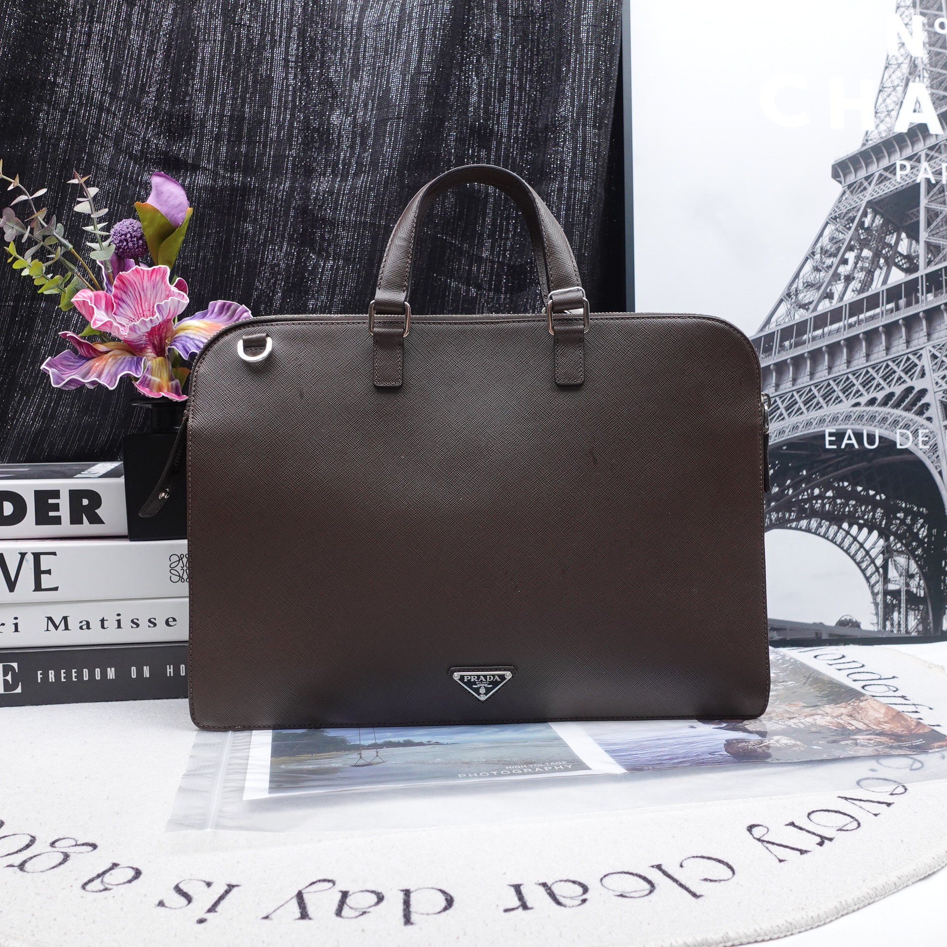 95新 Prada/普拉达 棕色手提包T10271295