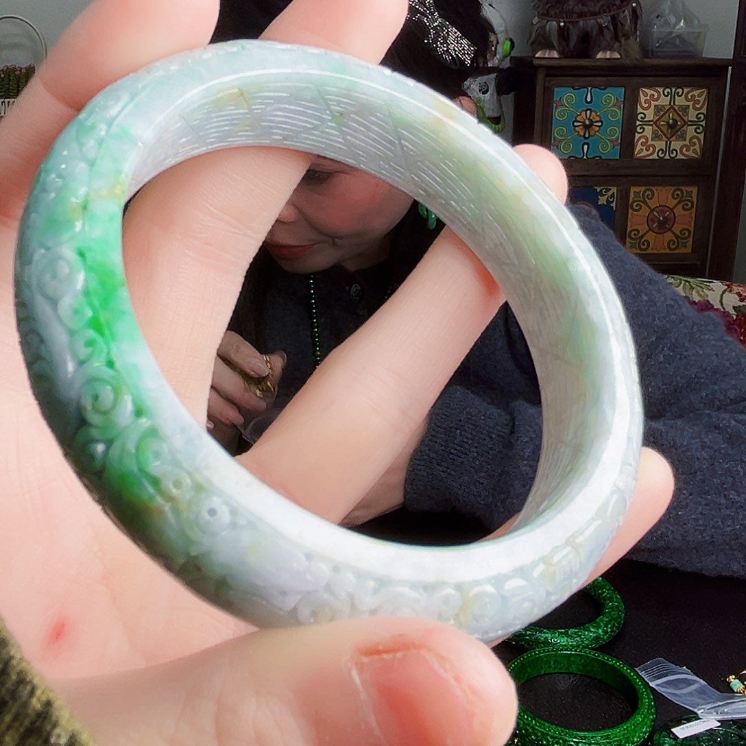 颈饰未镶嵌翡翠多样性