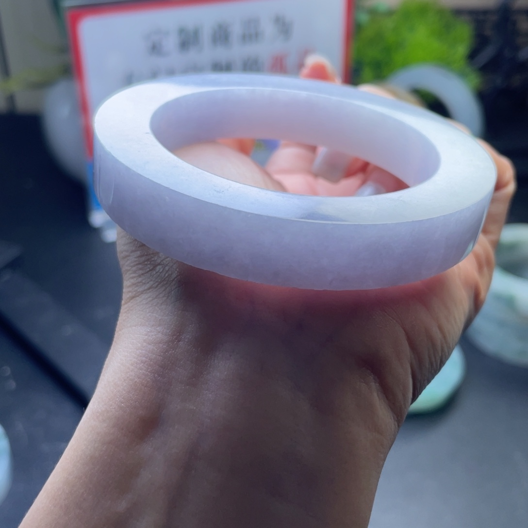 轩***》未镶嵌定制翡翠多样性