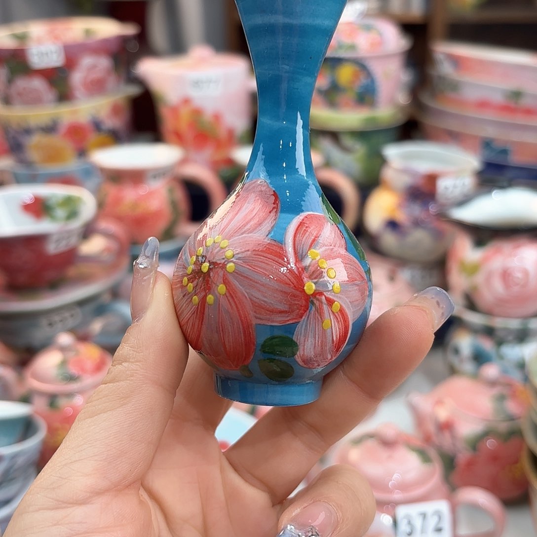 瓷片在这里我们都有很多话需要对