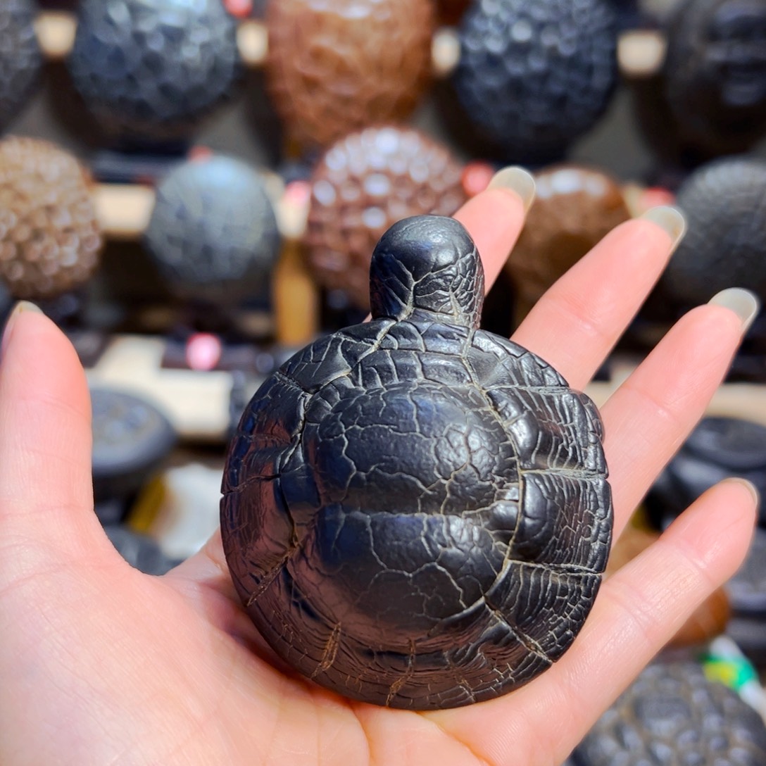 一***呼石材湖南龟纹石精品小龟