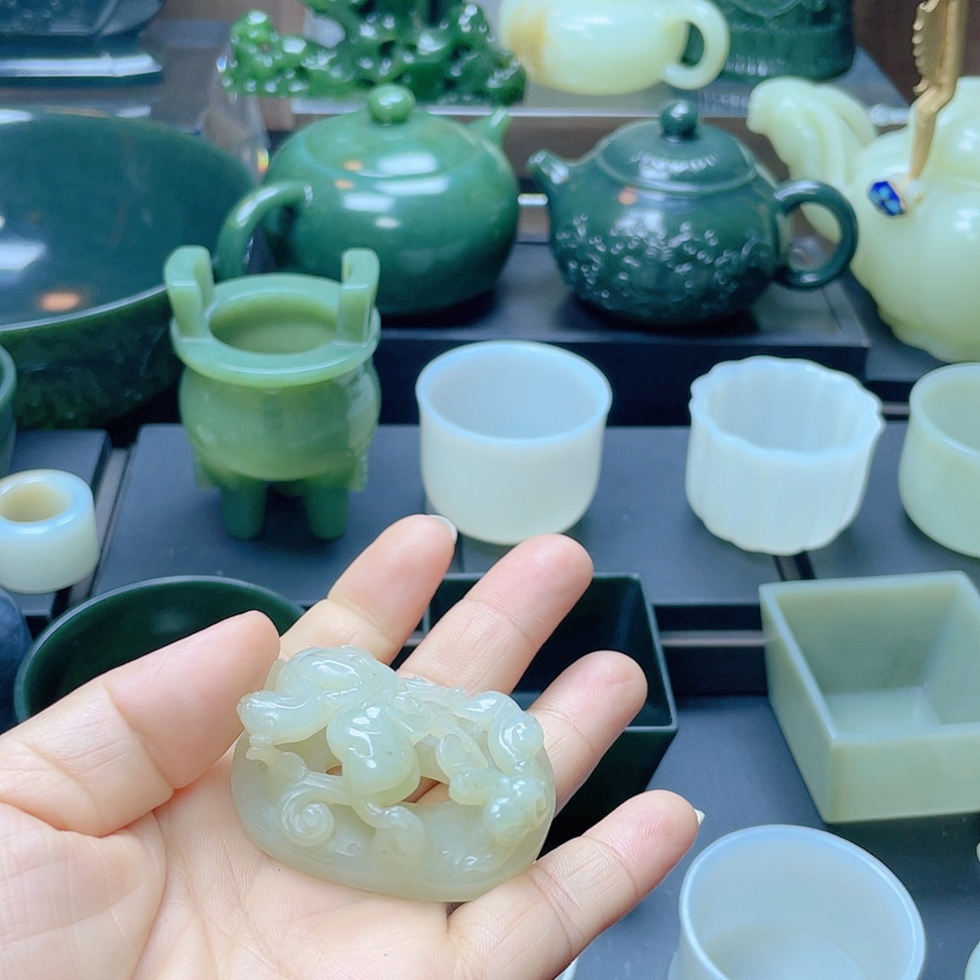 和田玉未镶嵌挂件