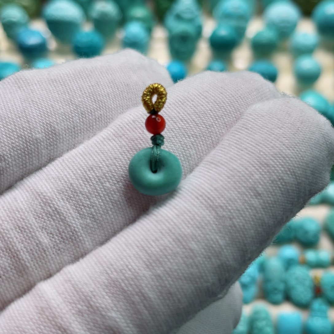 南红玛瑙颈饰未镶嵌