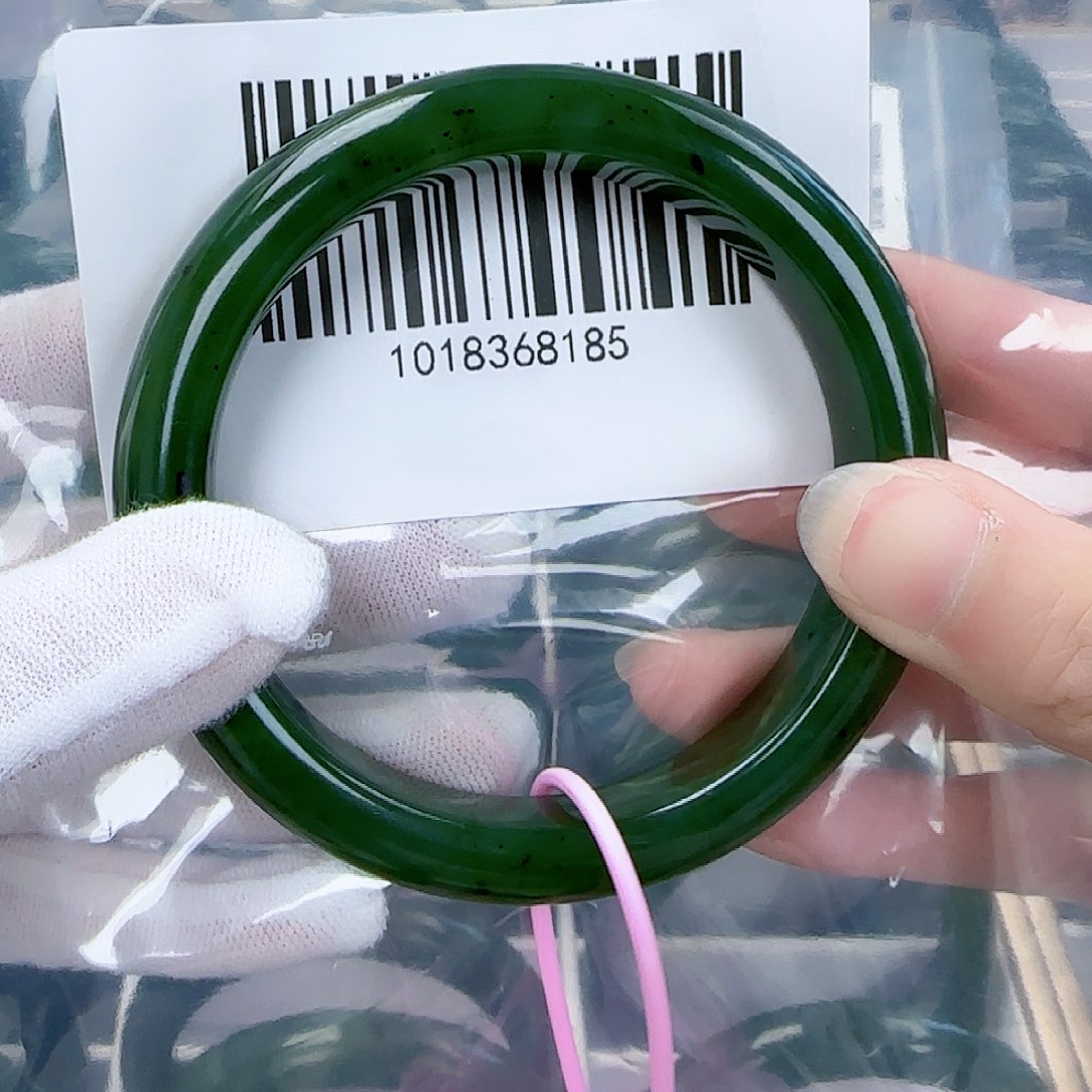 和田玉（碧玉）手镯未镶嵌刚*！62