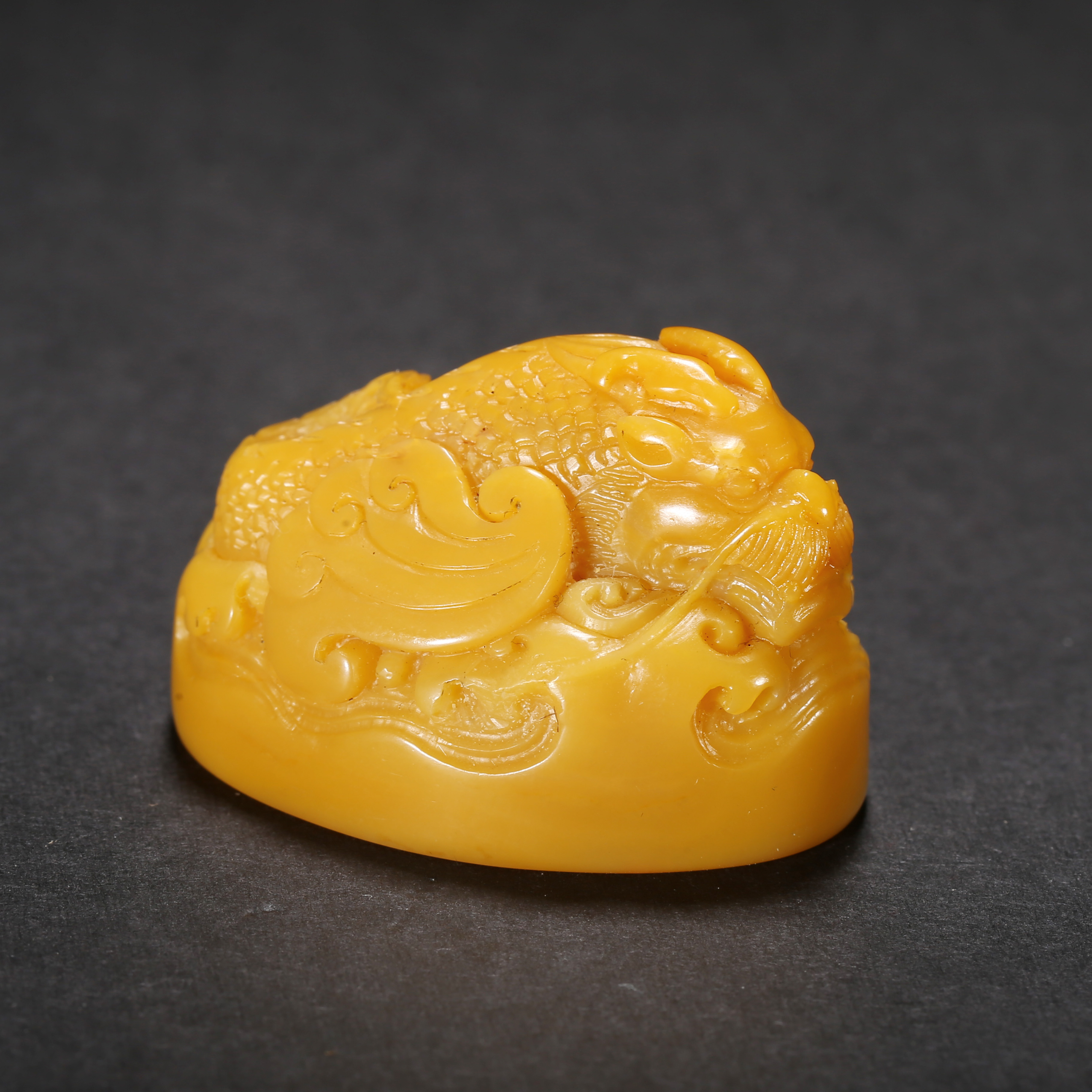 清代*寿山石田黄龙钮印/14XQ3841/多彩宝石【北京文博】