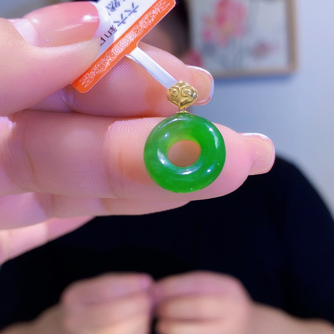 和田玉（碧玉）颈饰18K金镶嵌