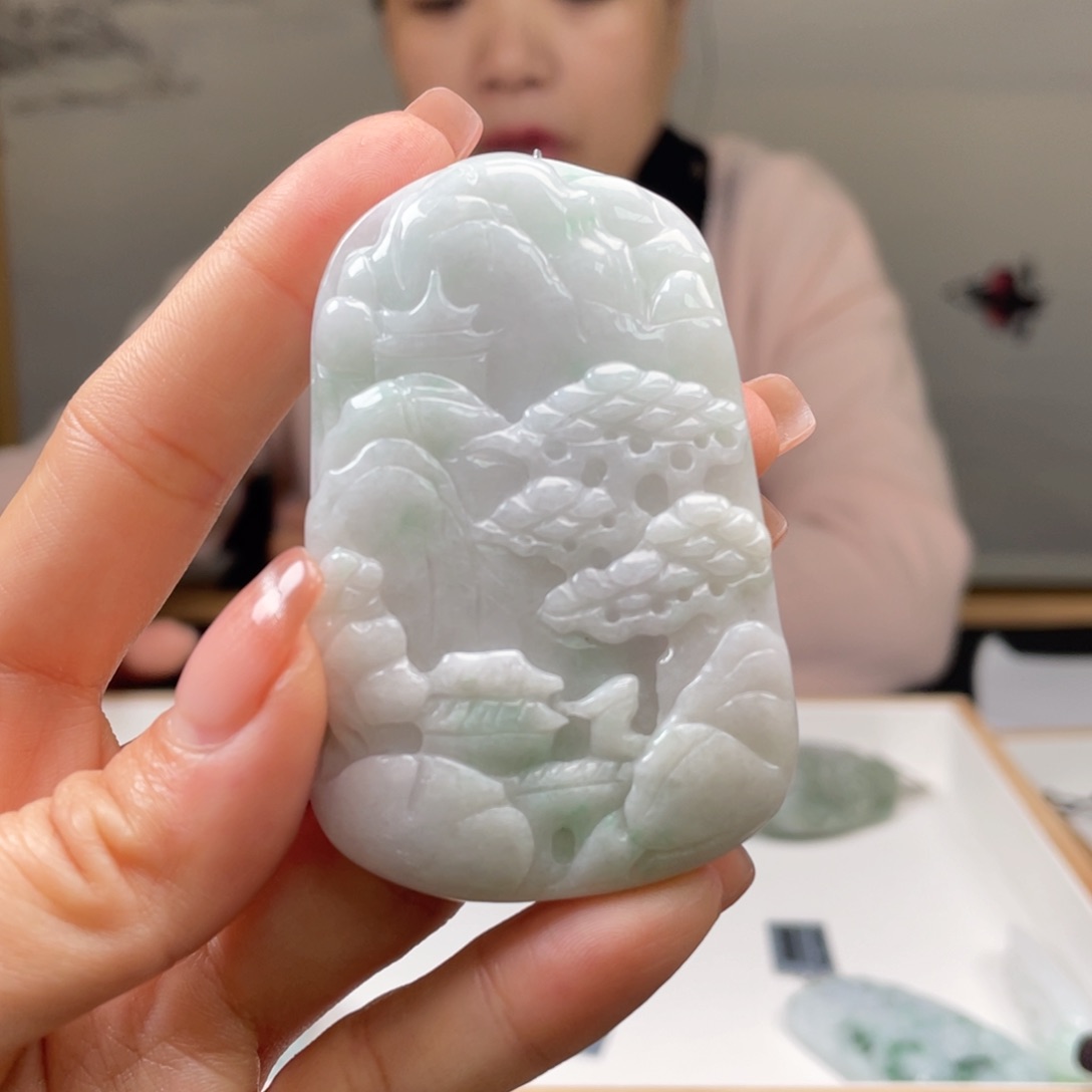 翡翠吊坠(不含链)未镶嵌