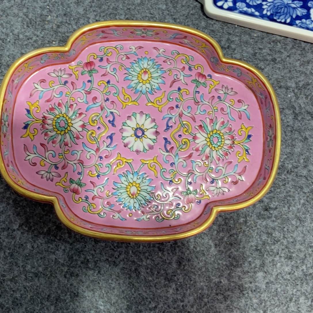 隔**六源思陶瓷有限公司