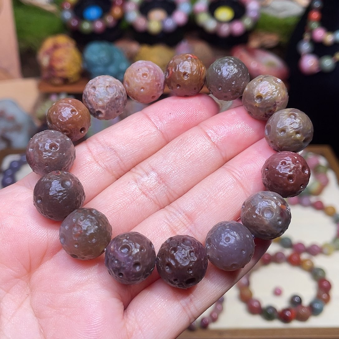 玛瑙/玉髓未镶嵌珠宝半成品盐源玛瑙大漏星球珠