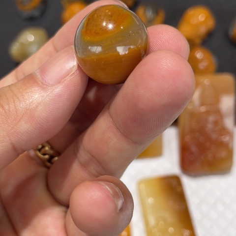 【闪购商品】未镶嵌石英质玉（黄龙玉）颈饰金***黄