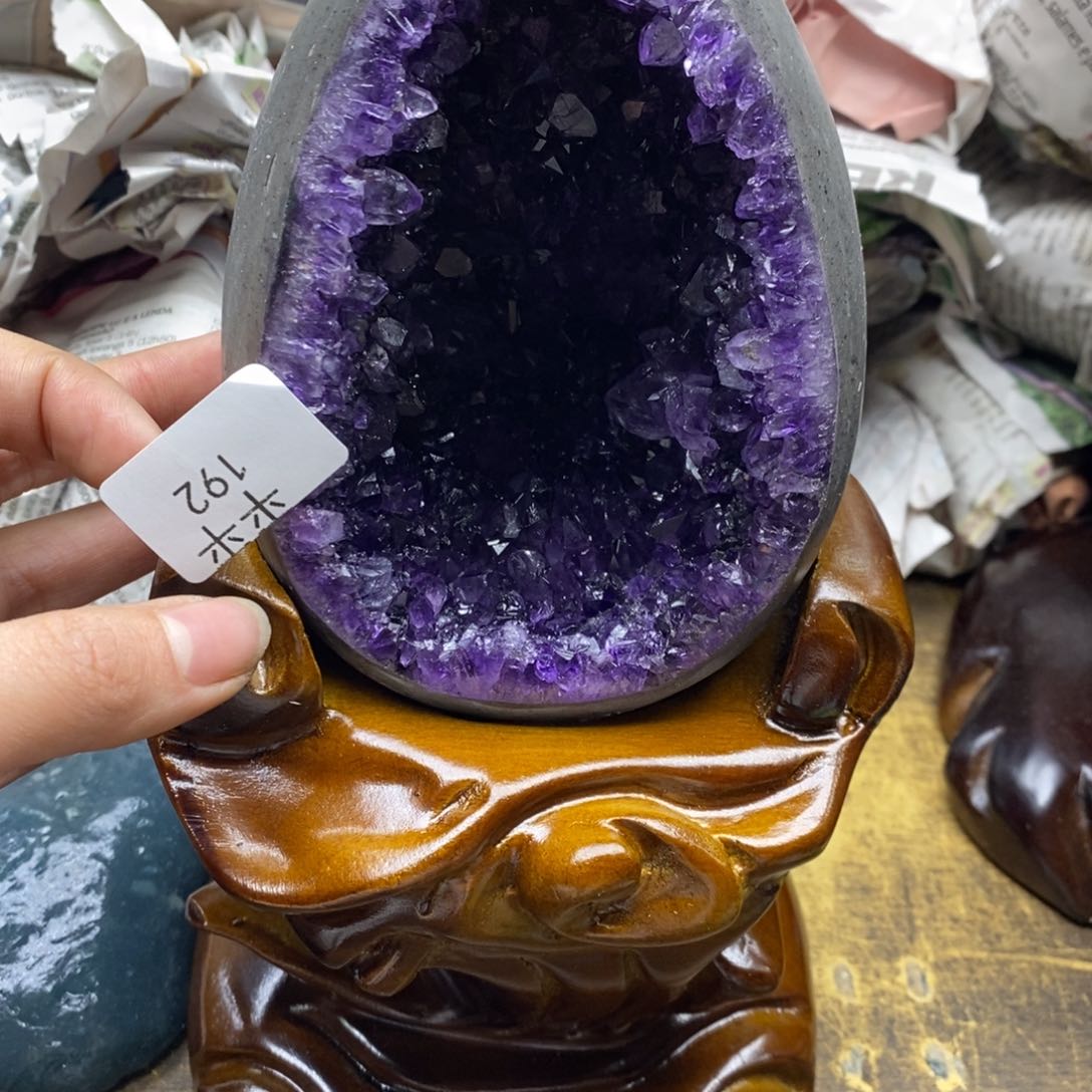 紫晶乌拉圭未镶嵌