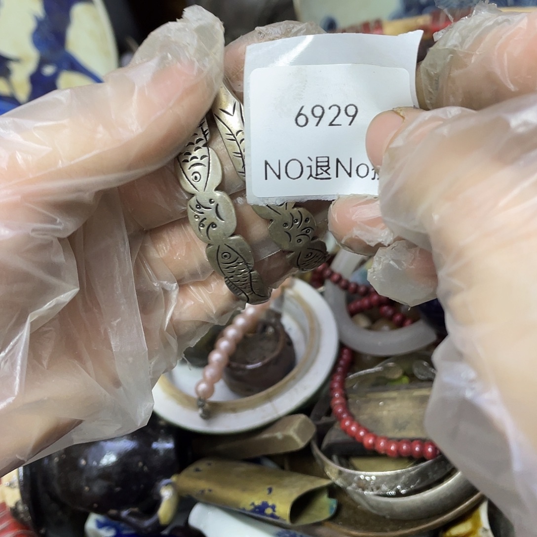 浅****瓷片6929号工艺品